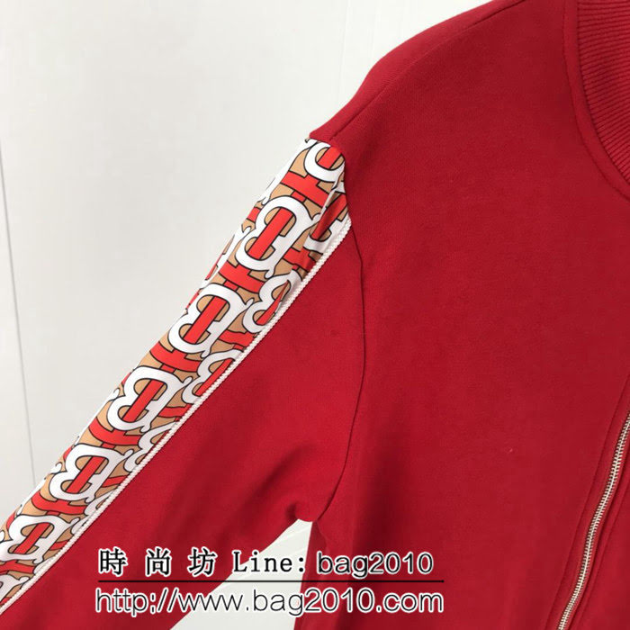 BURBERRY巴寶莉 19早春 新年紅 限量款全新“TB”LOGO標識套裝 訂制“TB”五金拉鏈頭 毛圈衛衣面料 高版本男女同款 ydi2631